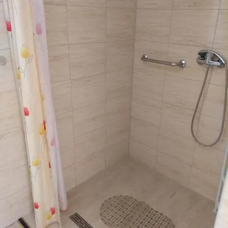 Hybryda Guest house *