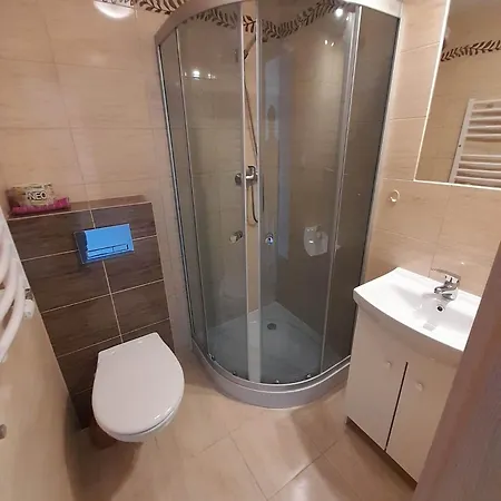 Hybryda בית הארחה