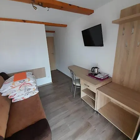 בית הארחה Hybryda וובה