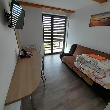 Hybryda בית הארחה